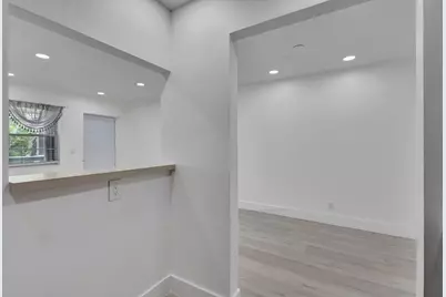 110 Dorchester E, West Palm Beach, FL 33417 - Photo 9