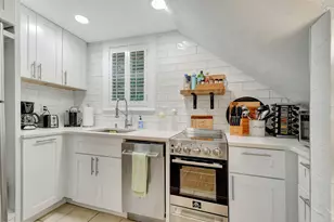 235 Dyer Rd, West Palm Beach, FL 33405 - Photo 13