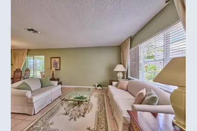7261 Pine Forest Circle, Lake Worth, FL 33467 - Photo 11