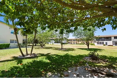 111 Dorchester E #111, West Palm Beach, FL 33417 - Photo 19