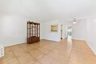 111 Dorchester E, West Palm Beach, FL 33417 - Photo 3