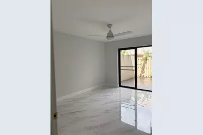 616 Executive Center Drive #102, West Palm Beach, FL 33401 - Photo 9