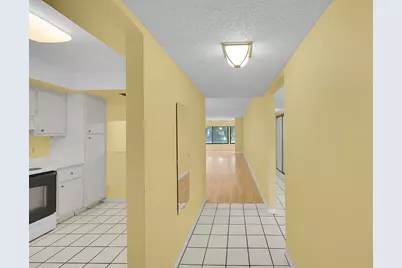 3154 Via Poinciana #306, Lake Worth, FL 33467 - Photo 5