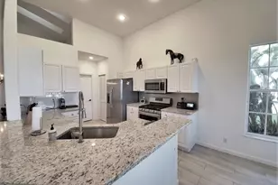 46 Pinnacle Cove, Palm Beach Gardens, FL 33418 - Photo 3