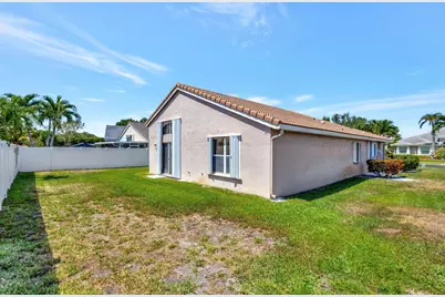 5317 Oakmont Village Circle, Lake Worth, FL 33463 - Photo 9