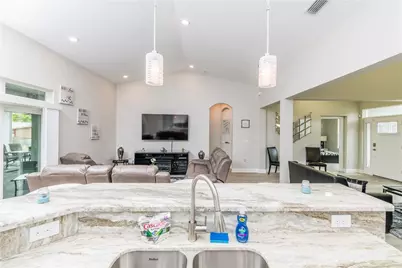 5816 Little River Drive, Tampa, FL 33615 - Photo 9