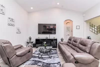 5816 Little River Drive, Tampa, FL 33615 - Photo 7