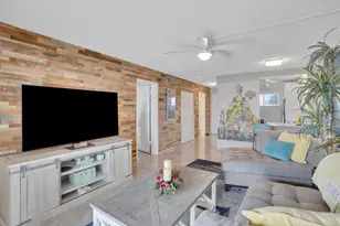 2724 N Garden Dr, Lake Worth Beach, FL 33461 - Photo 13