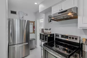 348 SE 18th Ave, Deerfield Beach, FL 33441 - Photo 25