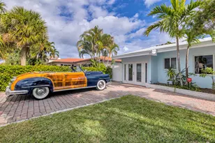 348 SE 18th Ave, Deerfield Beach, FL 33441 - Photo 5