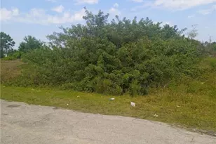 3418 SW 11th St, Lehigh Acres, FL 33976 - Photo 9