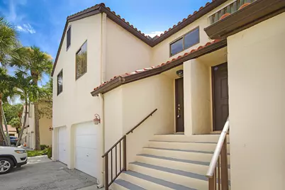 9 VÃ­a De Casas Sur #203, Boynton Beach, FL 33426 - Photo 1