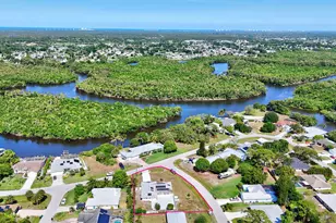 397 NE Gulfstream Ave, Port Saint Lucie, FL 34983 - Photo 29