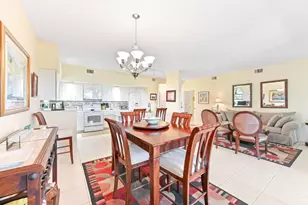 8033 Aberdeen Dr, Boynton Beach, FL 33472 - Photo 9