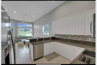 7922 Monarch Court, Delray Beach, FL 33446 - Photo 7