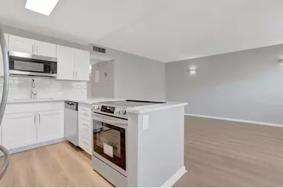 296 Fanshaw H, Boca Raton, FL 33434 - Photo 3