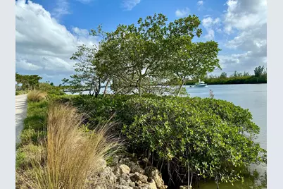 9460 Seagrape Drive, Vero Beach, FL 32963 - Photo 47