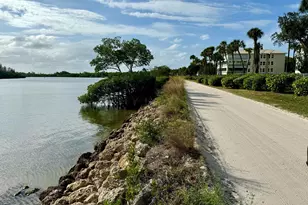 9460 Seagrape Dr, Vero Beach, FL 32963 - Photo 49