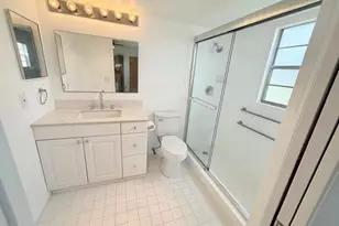 1036 Hythe B, Boca Raton, FL 33434 - Photo 25