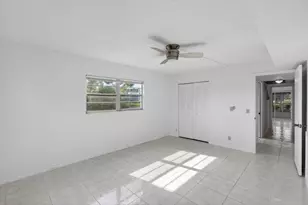 1036 Hythe B, Boca Raton, FL 33434 - Photo 19