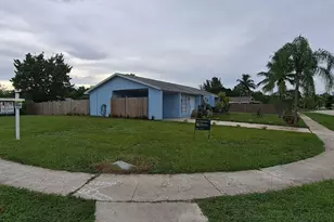 201 NE Solida Cir, Port Saint Lucie, FL 34983 - Photo 3
