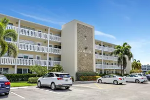 432 Grantham, Deerfield Beach, FL 33442 - Photo 3