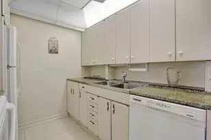 432 Grantham, Deerfield Beach, FL 33442 - Photo 11