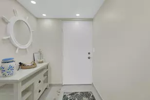 450 Egret Cir, Delray Beach, FL 33444 - Photo 1