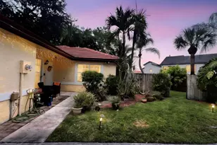 12147 Cuddington Ct, Wellington, FL 33414 - Photo 1