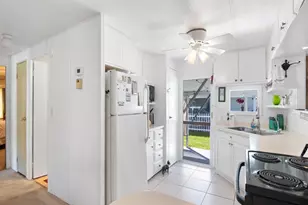 2 Galicia Ln, Port Saint Lucie, FL 34952 - Photo 3