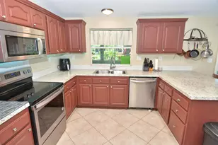 7809 Horned Lark Cir, Port Saint Lucie, FL 34952 - Photo 7