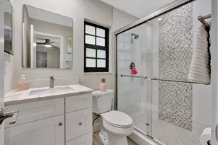 356 Prestwick Cir, Palm Beach Gardens, FL 33418 - Photo 23