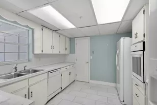 8888 SE Colony St, Hobe Sound, FL 33455 - Photo 15