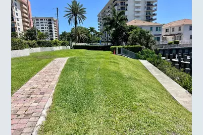 1155 Hillsboro Mile #403, Pompano Beach, FL 33062 - Photo 11