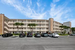 1084 Guildford E, Boca Raton, FL 33434 - Photo 25