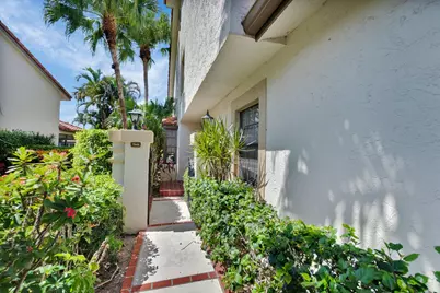 7940 La Mirada Drive, Boca Raton, FL 33433 - Photo 3