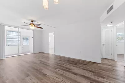 8000 Sunrise Lakes Drive E #112, Sunrise, FL 33322 - Photo 9