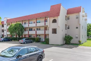 8000 Sunrise Lakes Dr E, Sunrise, FL 33322 - Photo 3