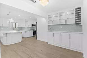 2611 NE 49th St, Lighthouse Point, FL 33064 - Photo 9