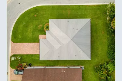 660 NE Moss Rose Place, Port Saint Lucie, FL 34983 - Photo 31