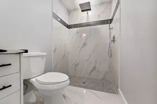 660 NE Moss Rose Pl, Port Saint Lucie, FL 34983 - Photo 13