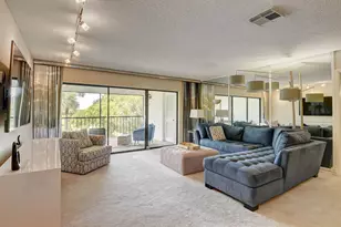 18 Westgate Ln, Boynton Beach, FL 33436 - Photo 9