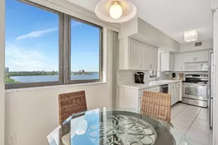 5380 N Ocean Dr, Riviera Beach, FL 33404 - Photo 15