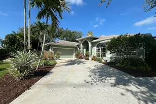 4292 SE Rainbows End, Stuart, FL 34997 - Photo 3
