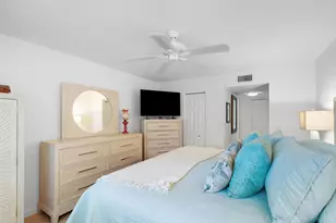 7 Colonial Club Dr, Boynton Beach, FL 33435 - Photo 13