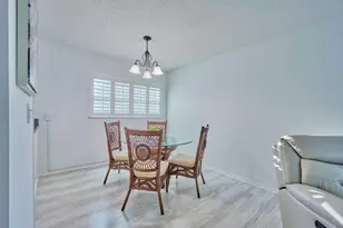 70 Royal Oak Ct, Vero Beach, FL 32962 - Photo 11