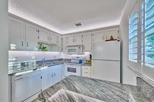 70 Royal Oak Ct, Vero Beach, FL 32962 - Photo 13