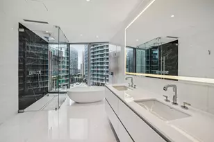 300 Biscayne Blvd Way, Miami, FL 33131 - Photo 1