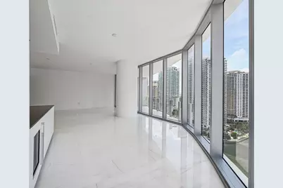 300 Biscayne Blvd Way #1907, Miami, FL 33131 - Photo 9