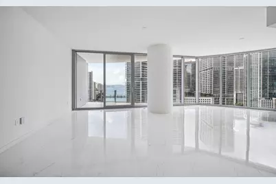 300 Biscayne Blvd Way #1907, Miami, FL 33131 - Photo 9
